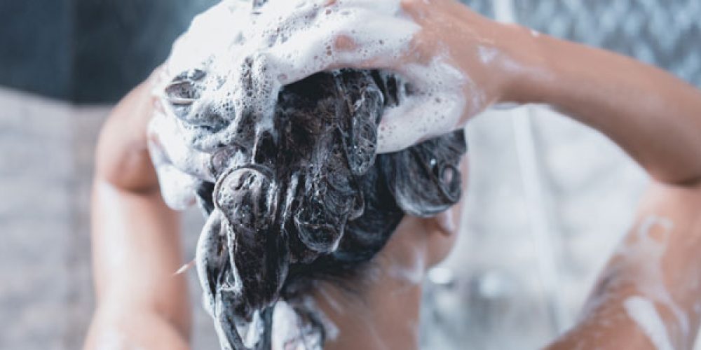 Shampoing Traitant Naturel Au Sphaigne Et Menthol Pour Psoriasis Et Cuir Chevelu Irrité - 250ml